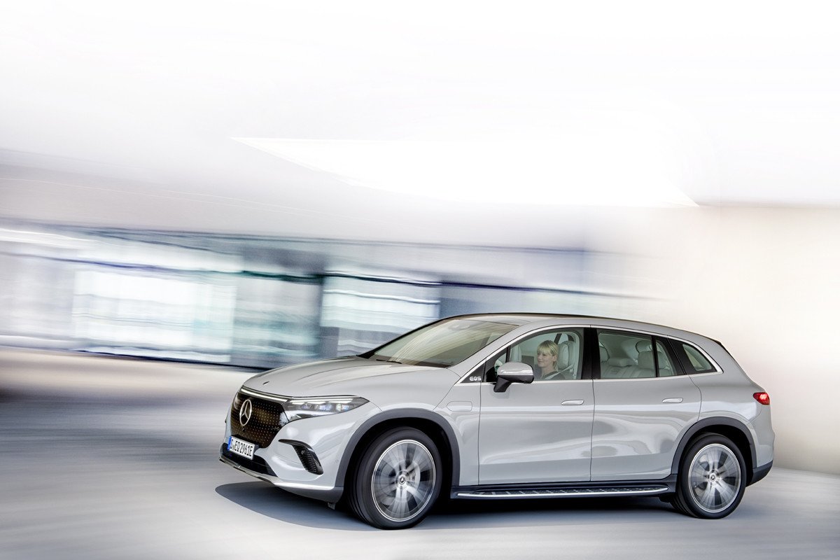 Nuevo Mercedes EQS SUV: primeras imágenes y datos del eléctrico