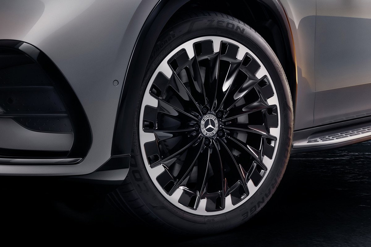 Nuevo Mercedes EQS SUV: primeras imágenes y datos del eléctrico