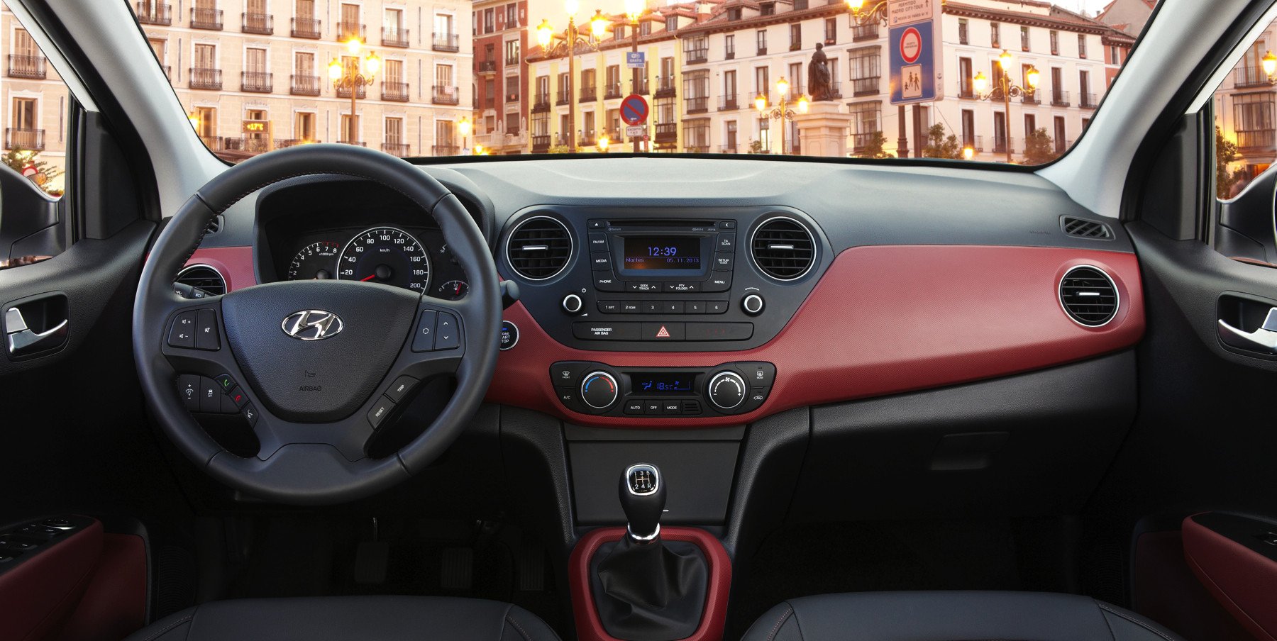 Prueba nuevo Hyundai i10: un coche urbano para salir de la ciudad