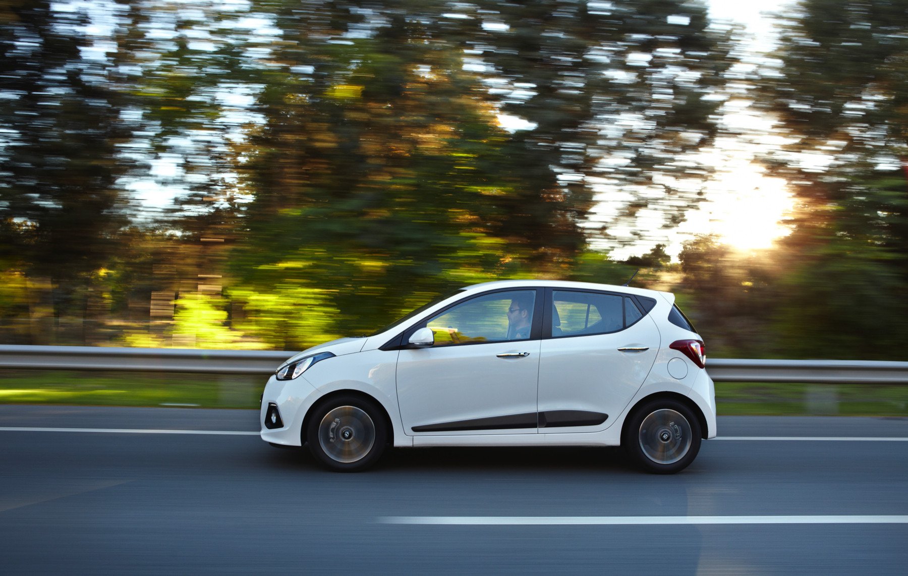 Prueba nuevo Hyundai i10: un coche urbano para salir de la ciudad