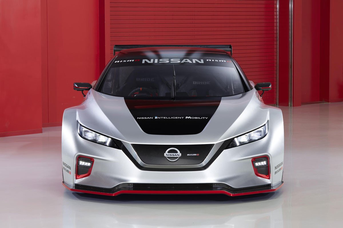 Nissan ya tiene su coche de carreras eléctrico: Leaf NISMO RC
