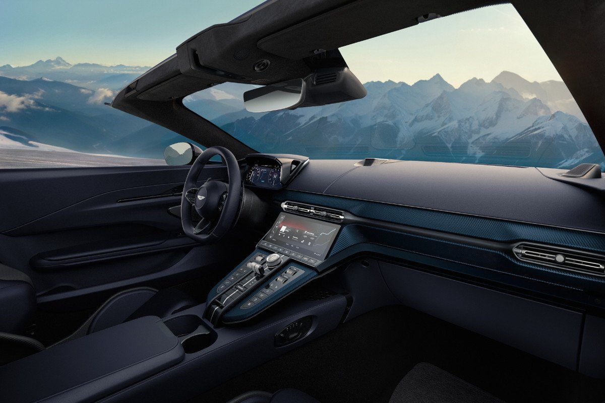Aston Martin Vantage Roadster 2025