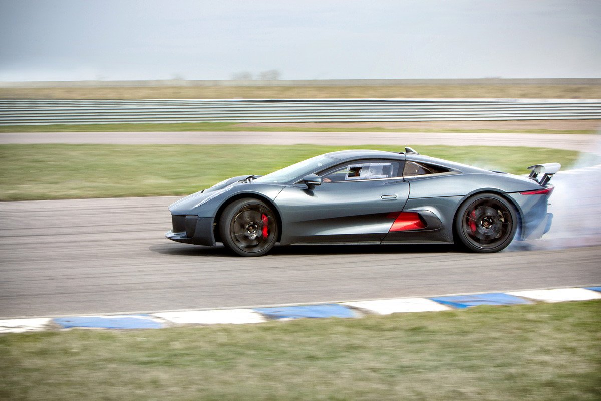 Video: Jaguar C-X75, un prototipo híbrido inigualable