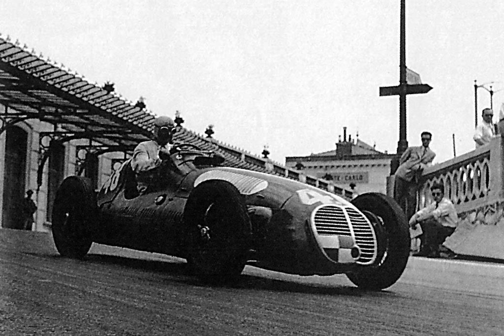 ¿Por qué el nuevo Bugatti se llama 