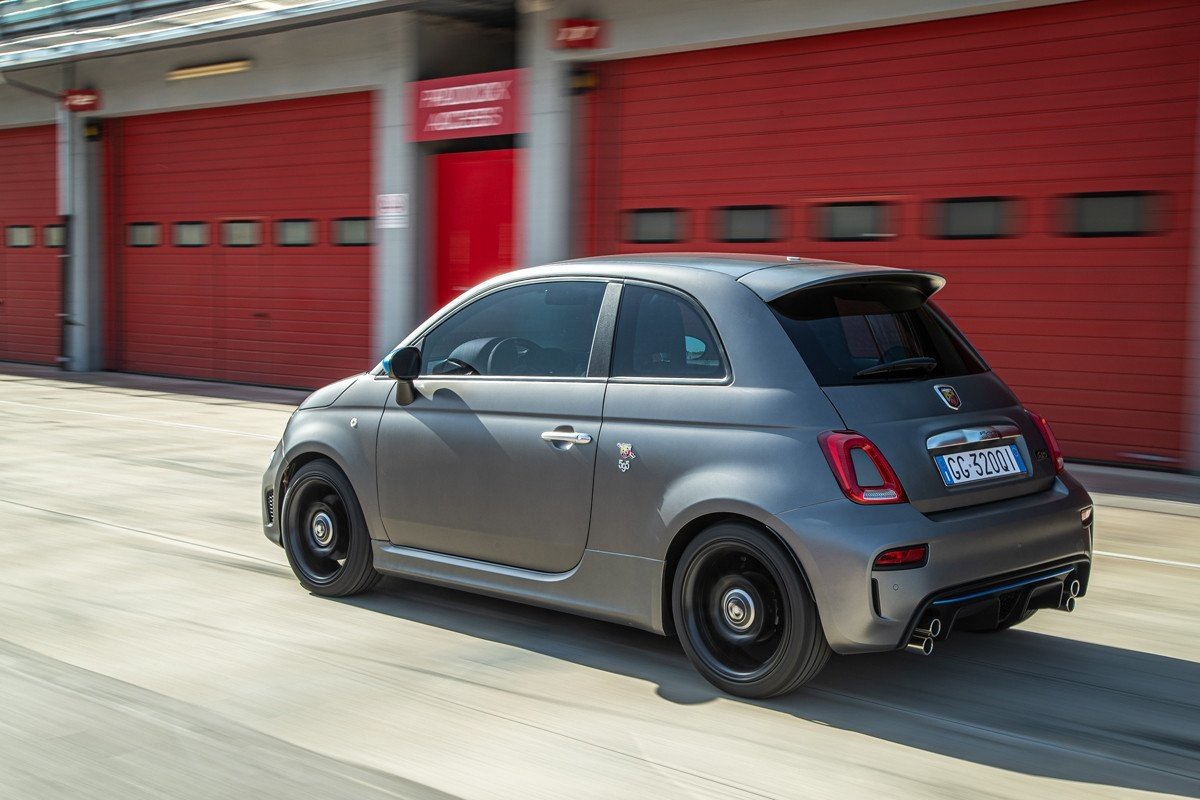 Probamos en circuito el Abarth F595: diversión asegurada desde 20.200 euros