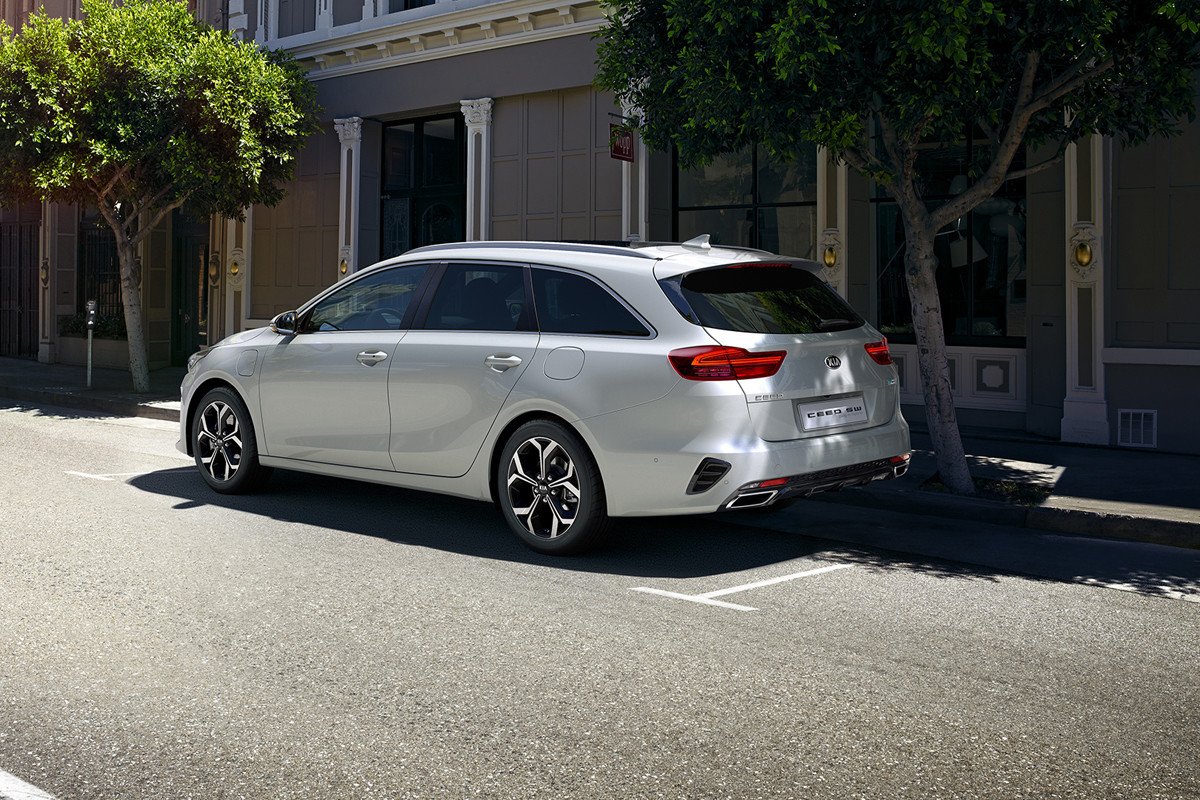 Los Kia XCeed y Ceed Tourer estrenarán versiones híbridas enchufables en 2020