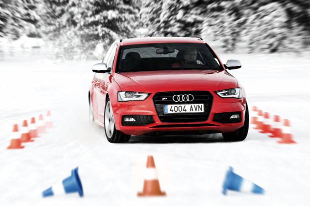 Comienzan los cursos de conducción Audi Winter driving experience 2013