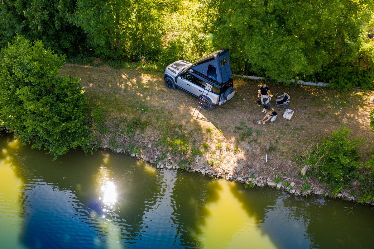 Land Rover Defender Autohome: con tienda de campaña incorporada