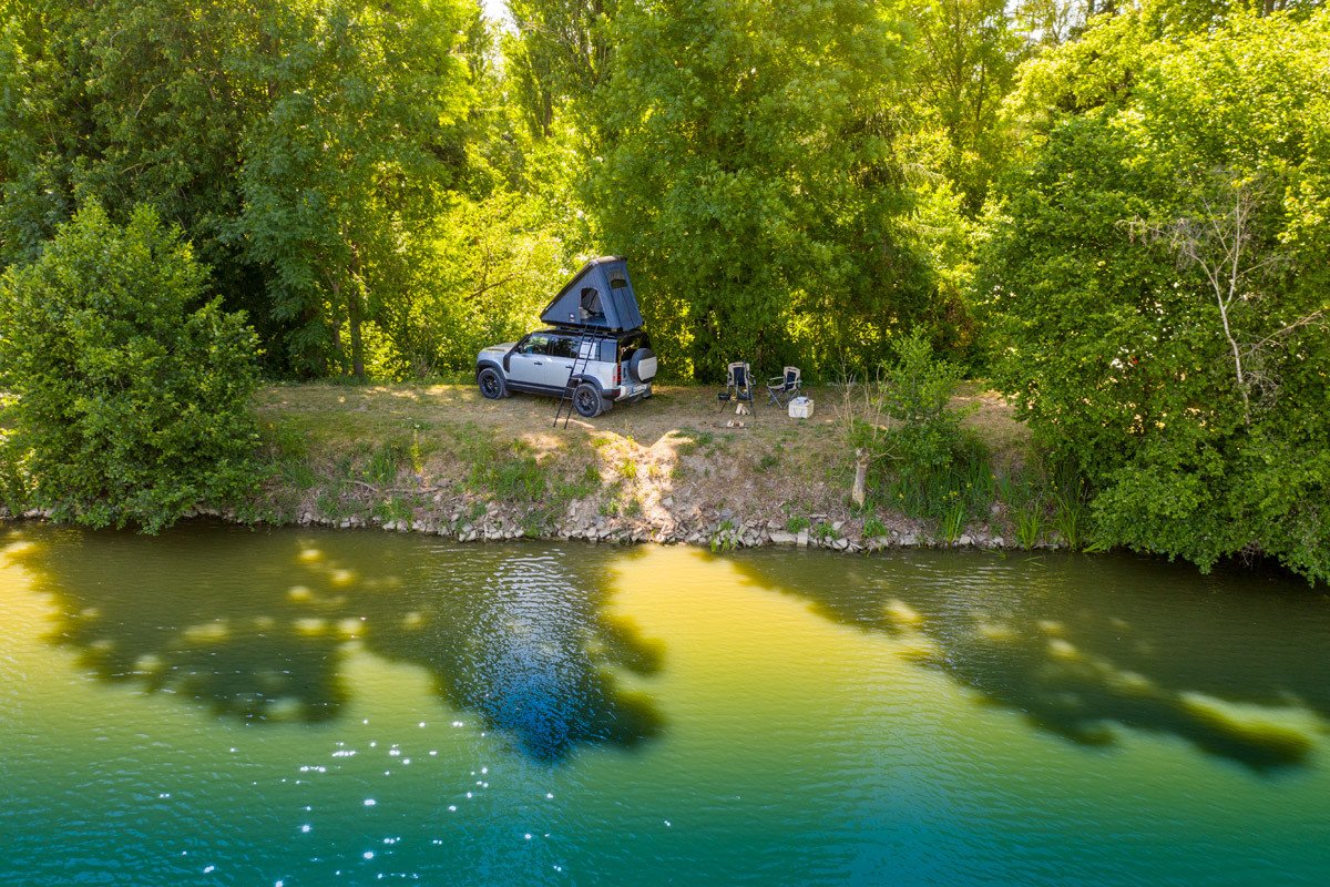 Land Rover Defender Autohome: con tienda de campaña incorporada