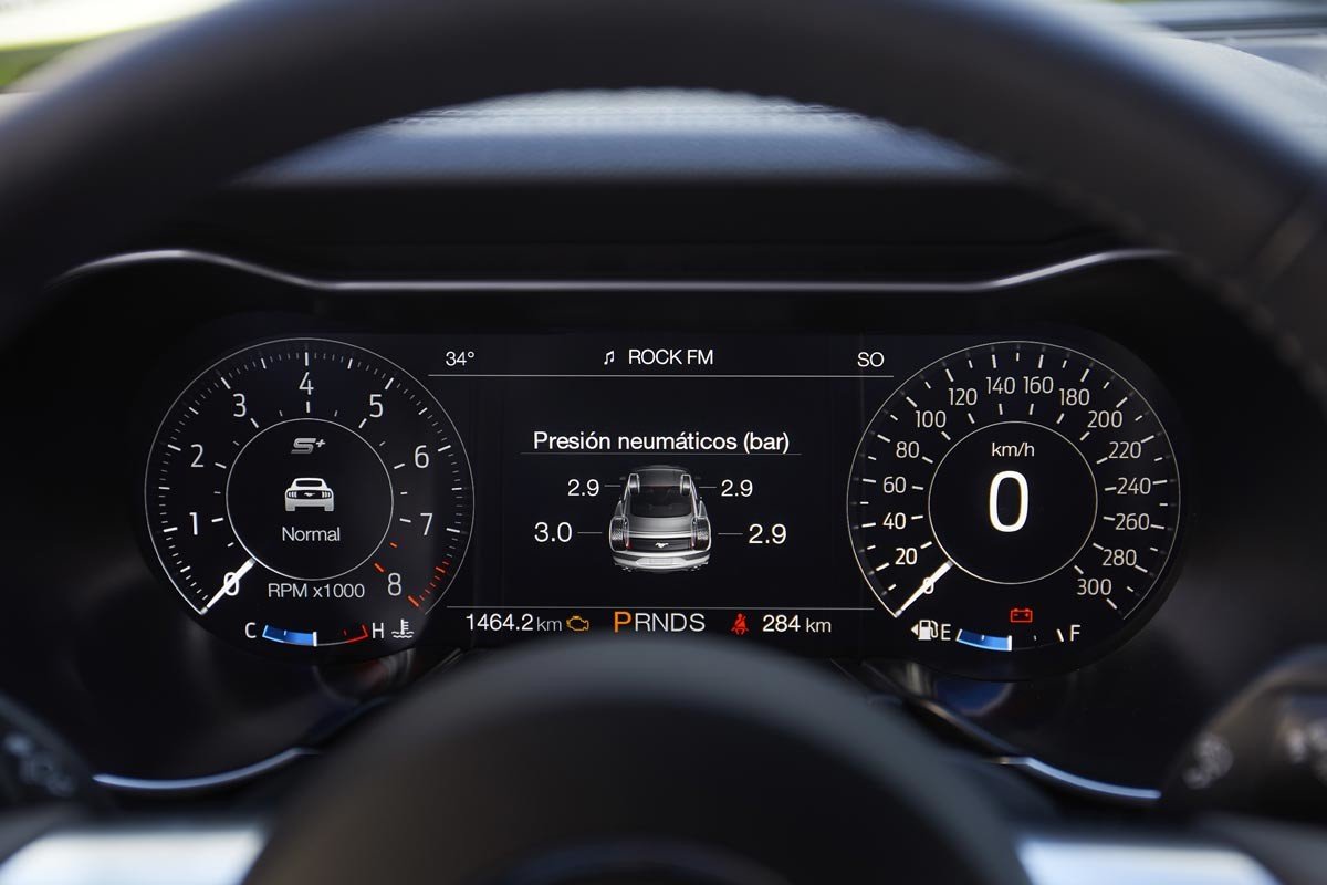 Prueba Ford Mustang Mach1: precios, datos y opinión de un coche de carreras