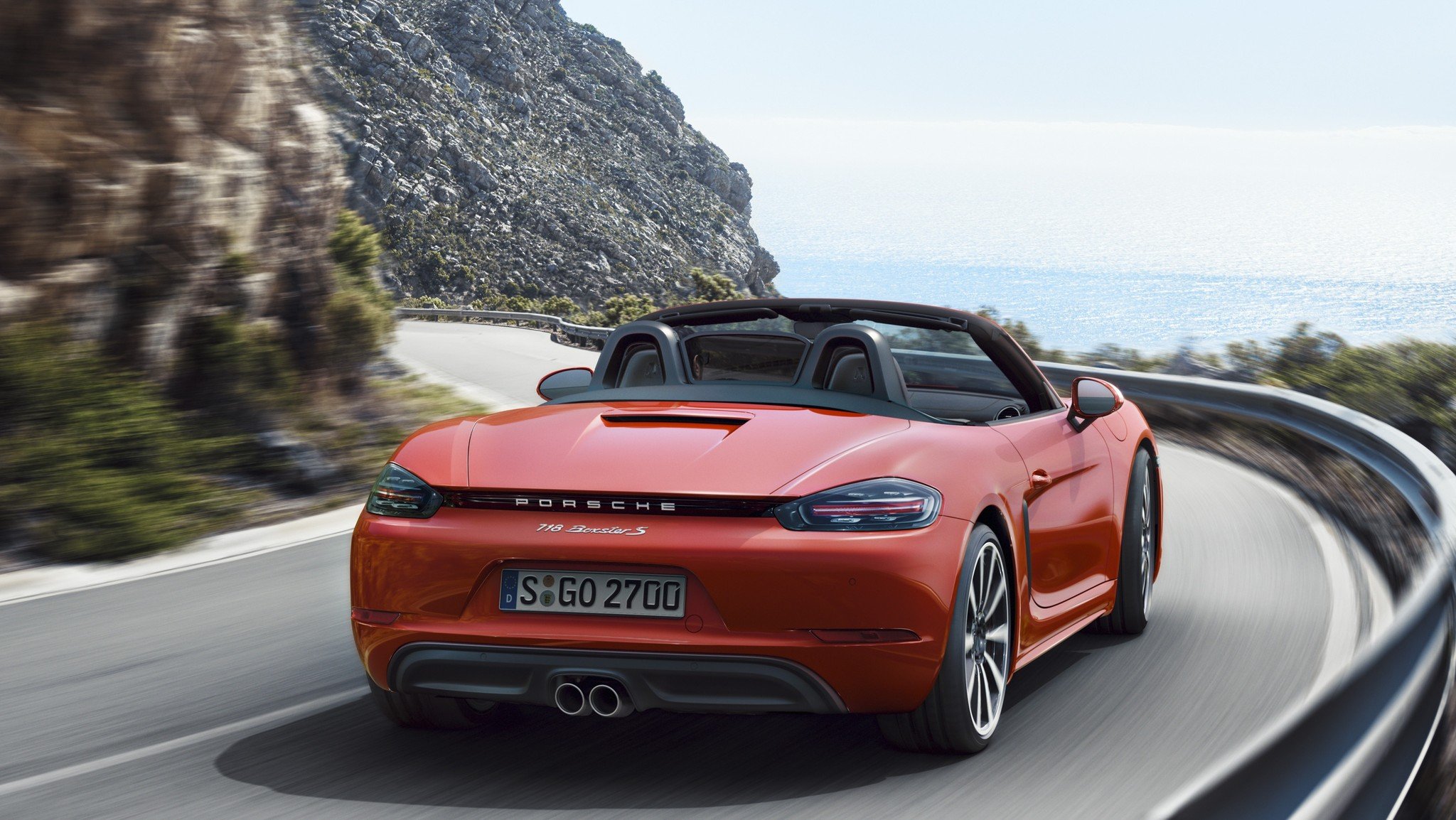 El legendario Porsche 718 Boxster ha vuelto: con motor cuatro cilindros turbo 