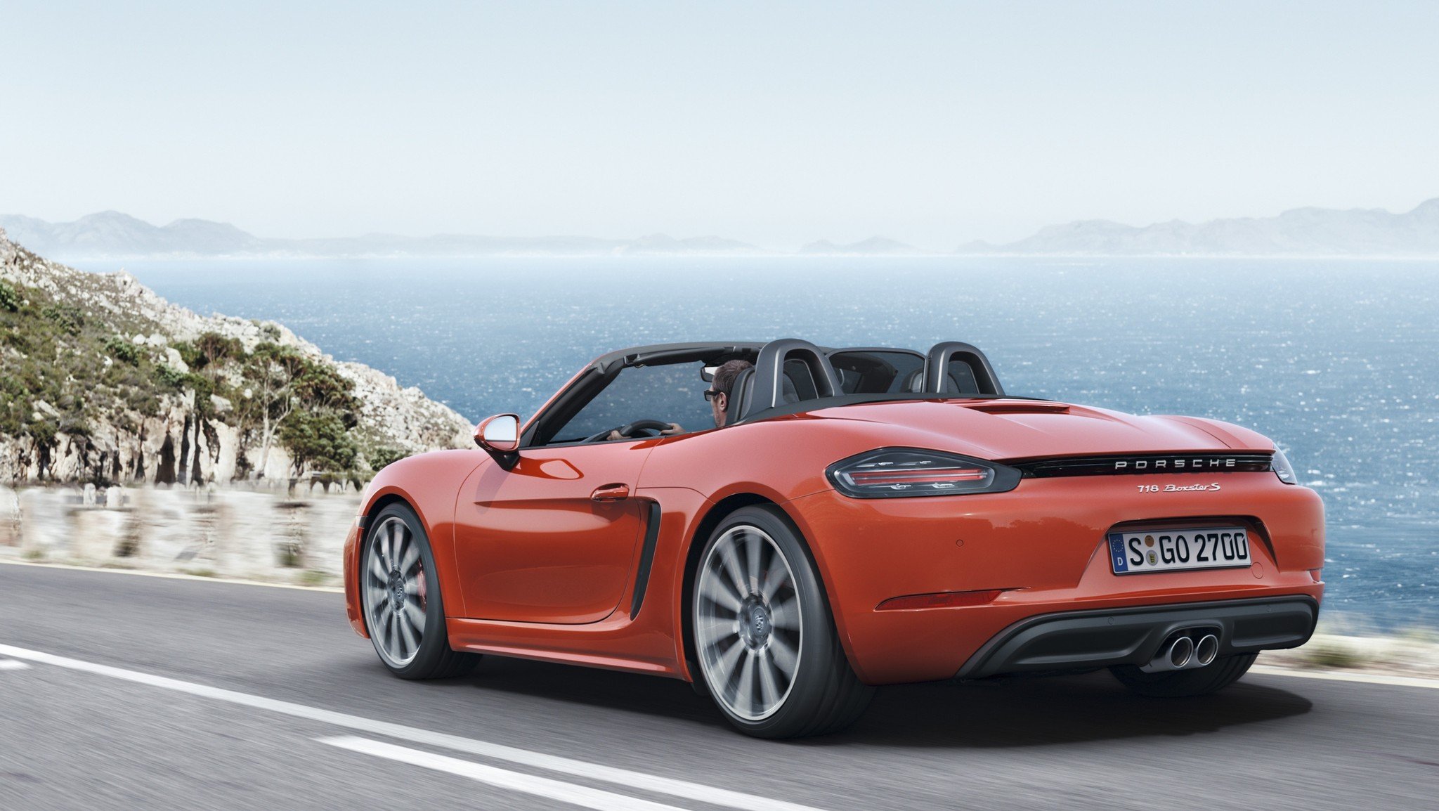 El legendario Porsche 718 Boxster ha vuelto: con motor cuatro cilindros turbo 