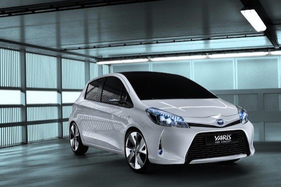 Toyota completa la gama de coches híbridos con el Yaris HSD
