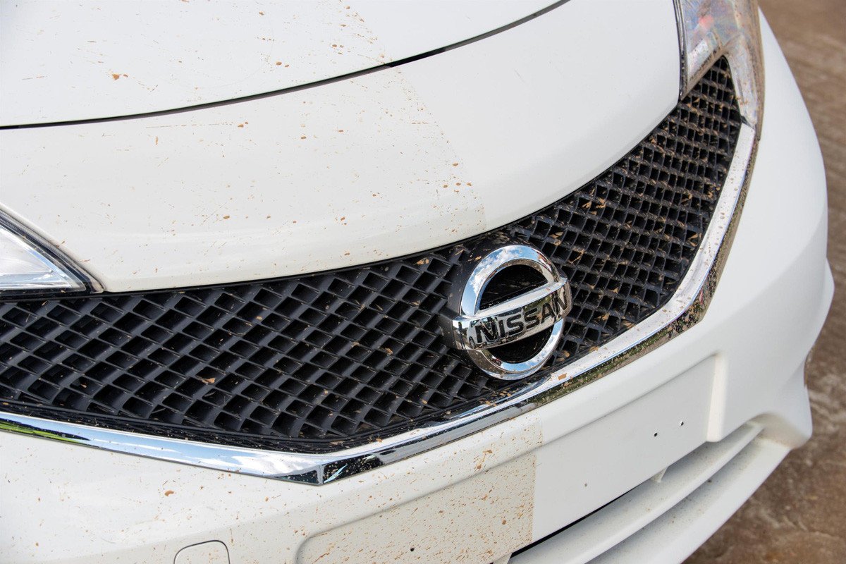 Nissan crea el coche que no se ensucia