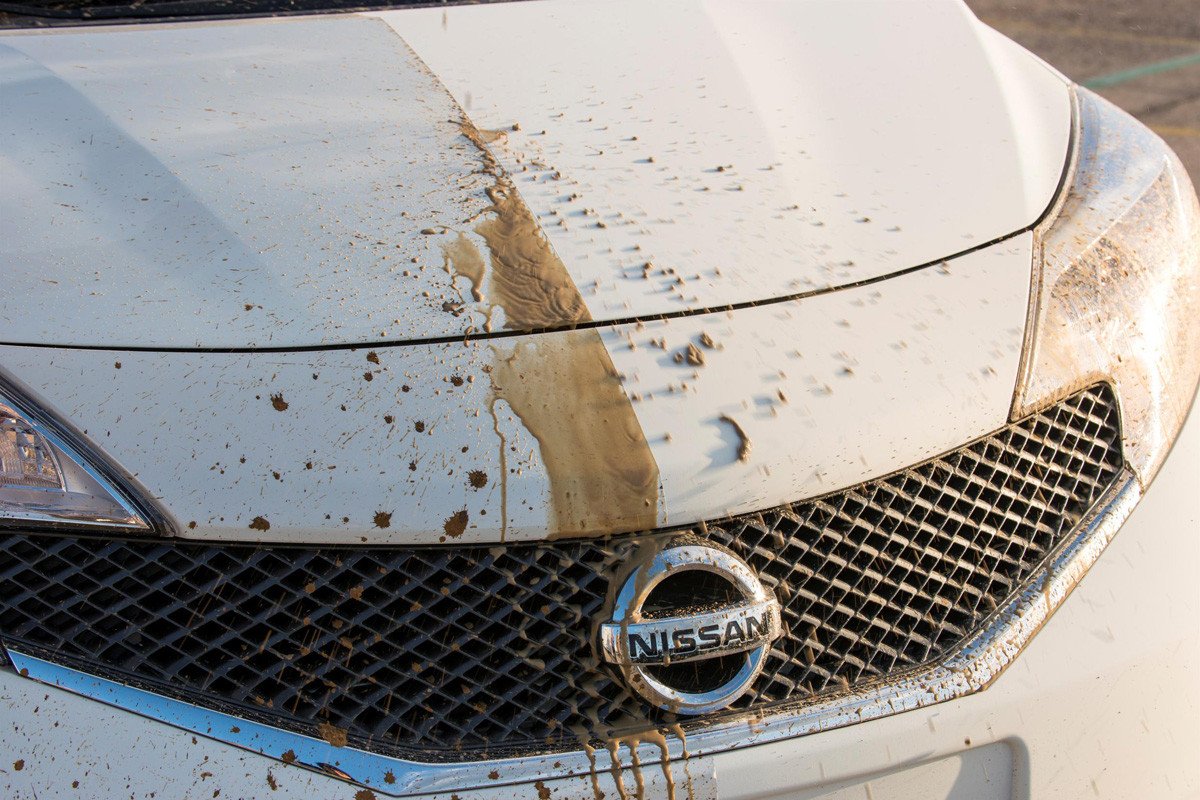 Nissan crea el coche que no se ensucia