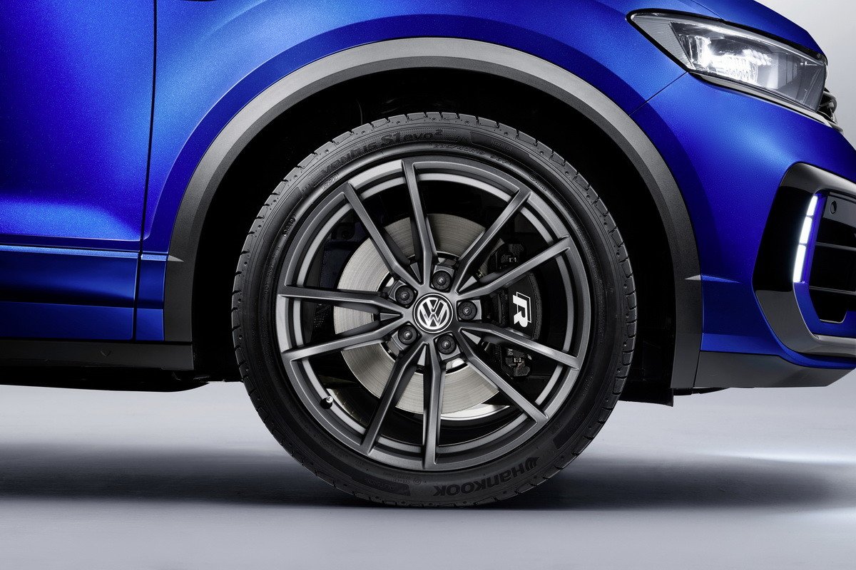 Nuevo Volkswagen T-Roc R: 300 CV y reglajes deportivos para este crossover alemán