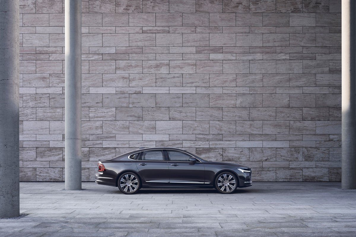 Volvo renueva sus S90 y V90 e incluye motores híbridos ligeros