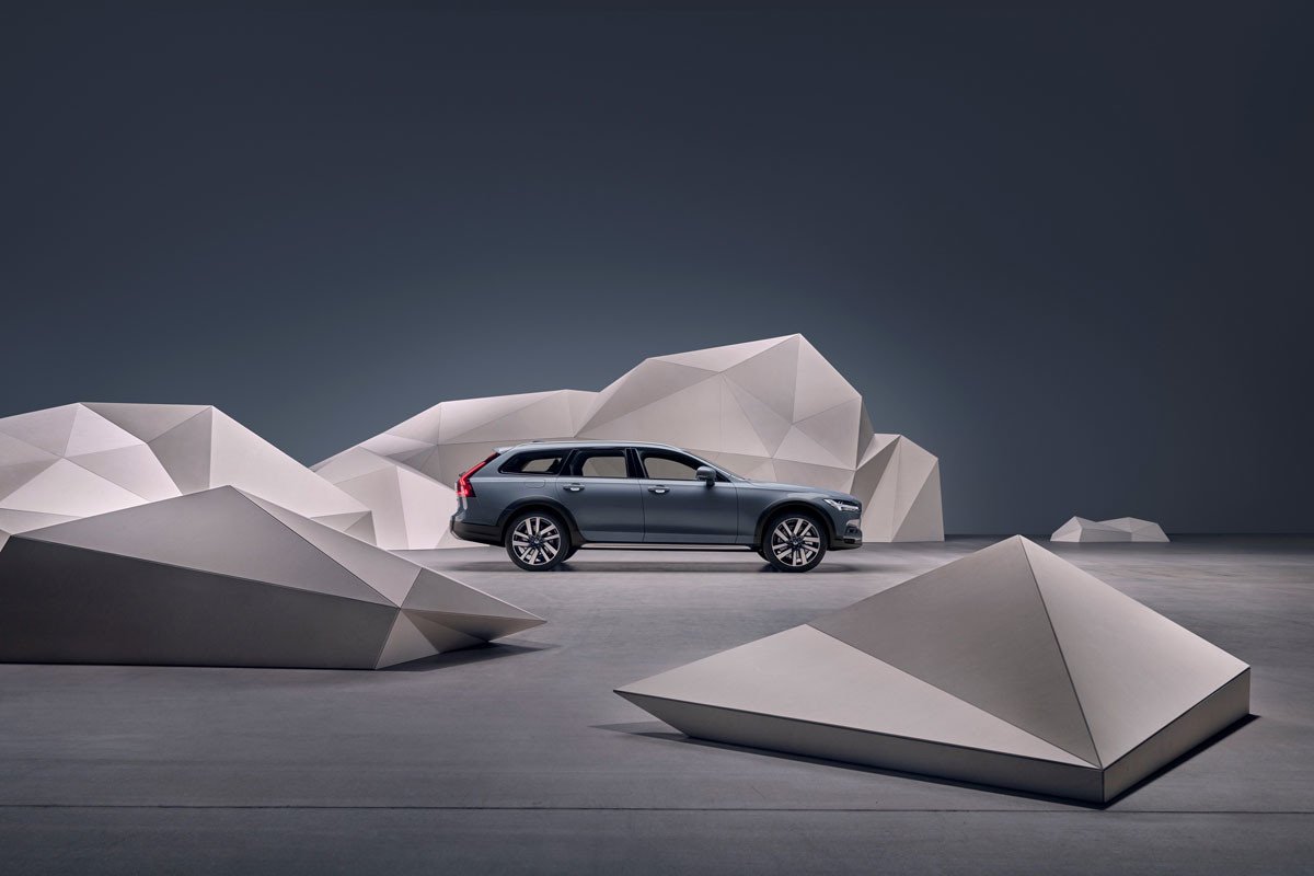 Volvo renueva sus S90 y V90 e incluye motores híbridos ligeros