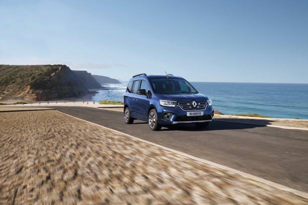 Renault Kangoo Combi E-Tech: eléctrica por primera vez en la versión de pasajeros
