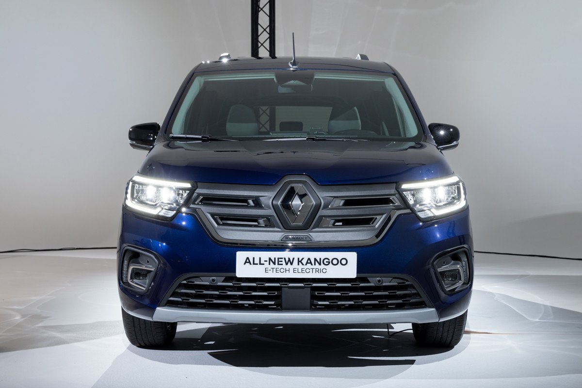 Renault Kangoo Combi E-Tech: eléctrica por primera vez en la versión de pasajeros