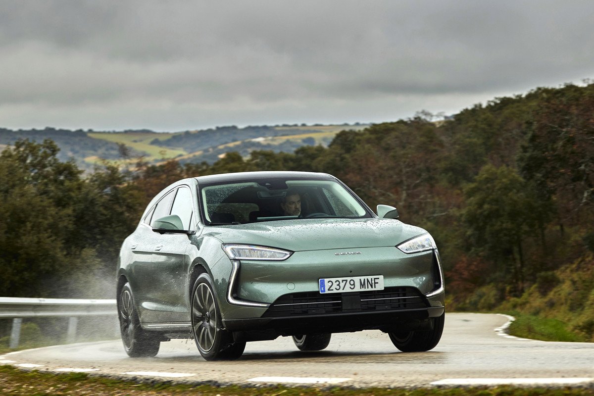 Probamos el Seres 5: precios y datos del SUV chino eléctrico Premium que sorprende