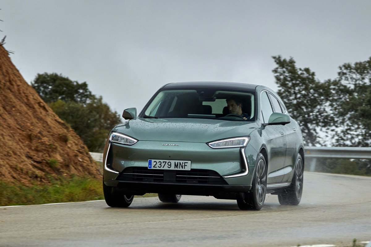 Probamos el Seres 5: precios y datos del SUV chino eléctrico Premium que sorprende
