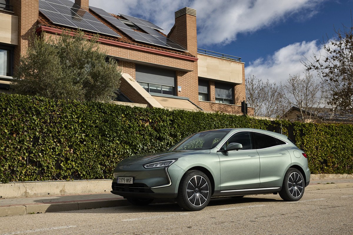 Probamos el Seres 5: precios y datos del SUV chino eléctrico Premium que sorprende