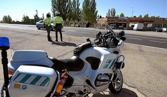 Las multas cada vez más caras, y los sueldos cada vez más bajos