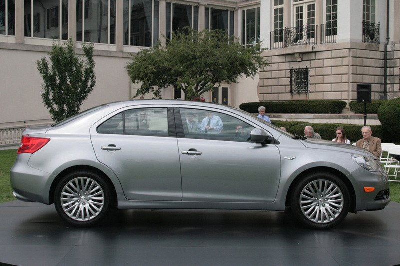 Suzuki Kizashi, el coche de las mil caras
