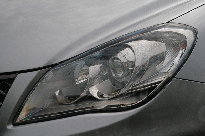 Suzuki Kizashi, el coche de las mil caras
