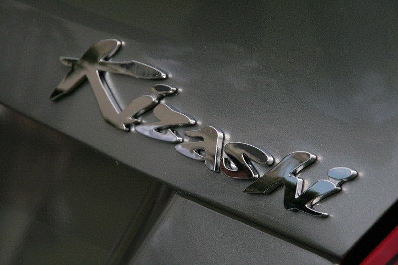 Suzuki Kizashi, el coche de las mil caras