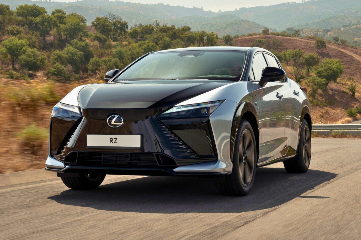 Lexus RZ 2026