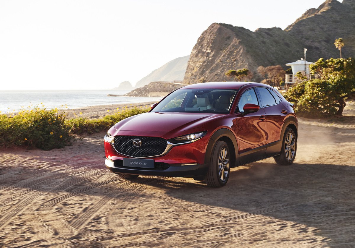 Mazda CX-30 2024, el SUV nipón se actualiza y mejora su arsenal tecnológico