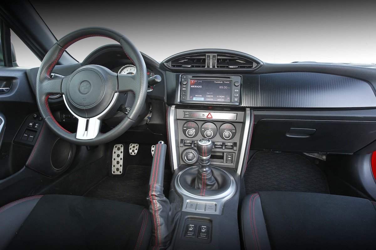 Prueba: Toyota GT86 contra Peugeot RCZ: Propulsión o tracción