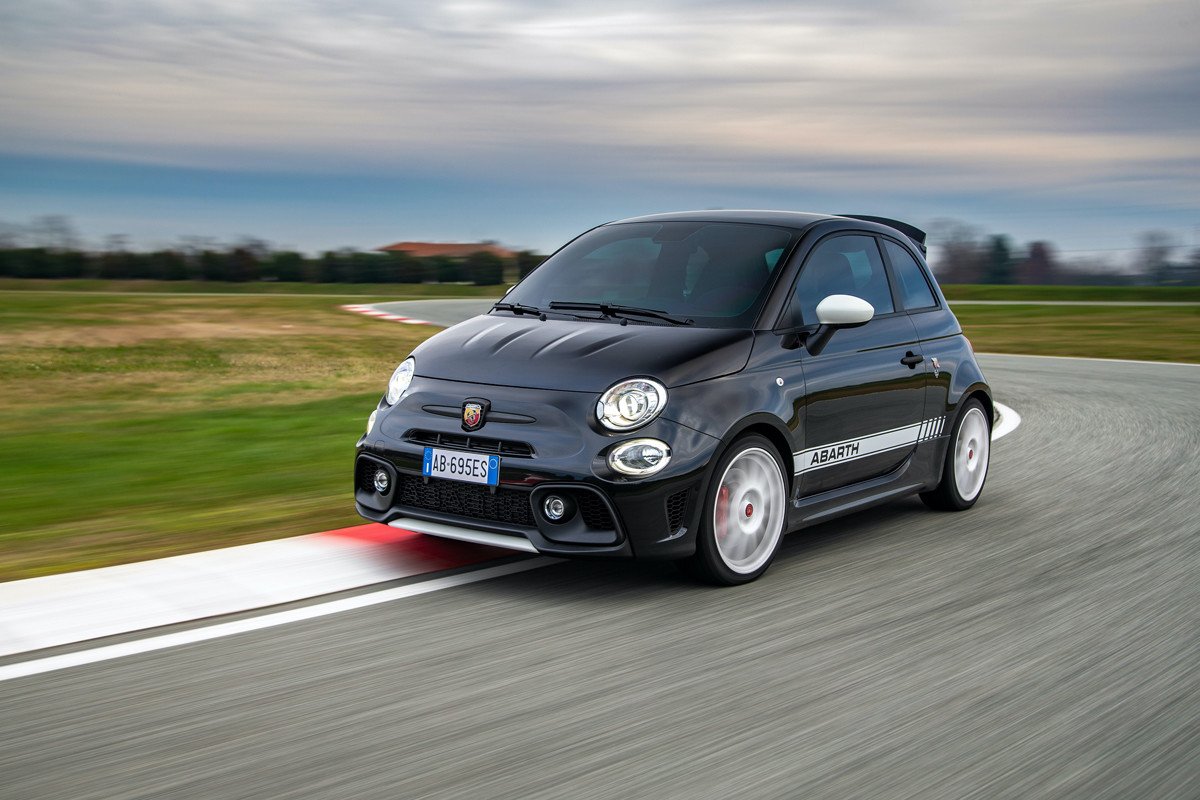 Abarth 695 Esseesse: una edición limitada en dos colores