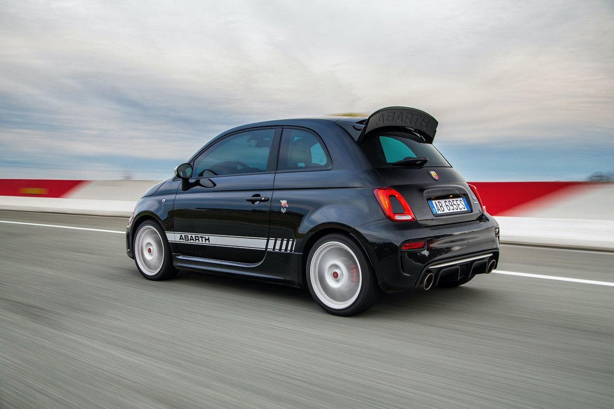 Abarth 695 Esseesse: una edición limitada en dos colores