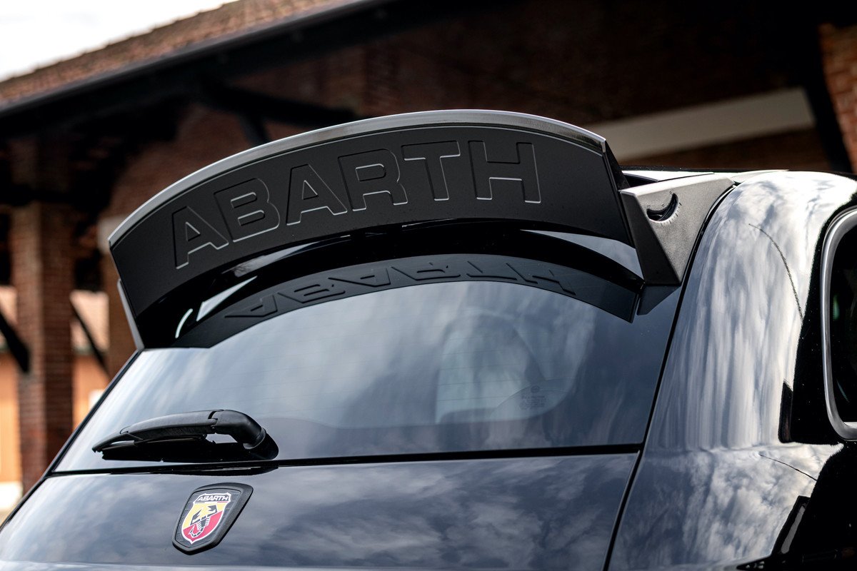 Abarth 695 Esseesse: una edición limitada en dos colores