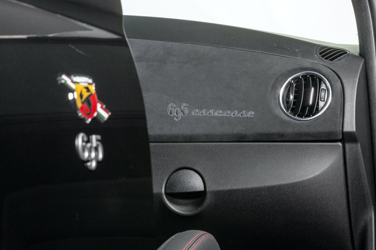 Abarth 695 Esseesse: una edición limitada en dos colores