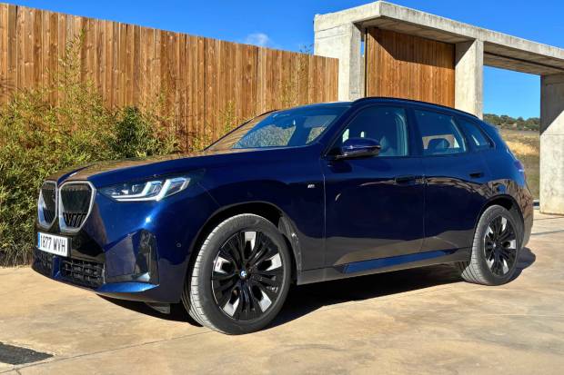 Prueba BMW X3 2024: SUV familiar, amplio y dinámico con etiqueta Eco y casi 400 CV