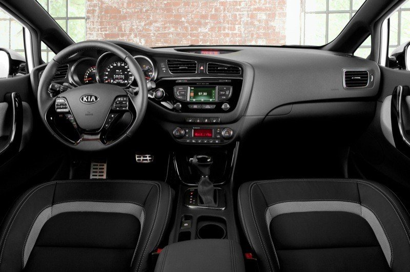 Kia pro_cee’d: primeras fotos y debut en Salón de París