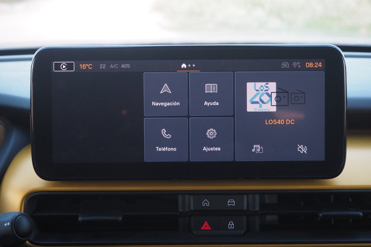 Prueba y opinión del Jeep Avenger gasolina: interior, precio y comportamiento 