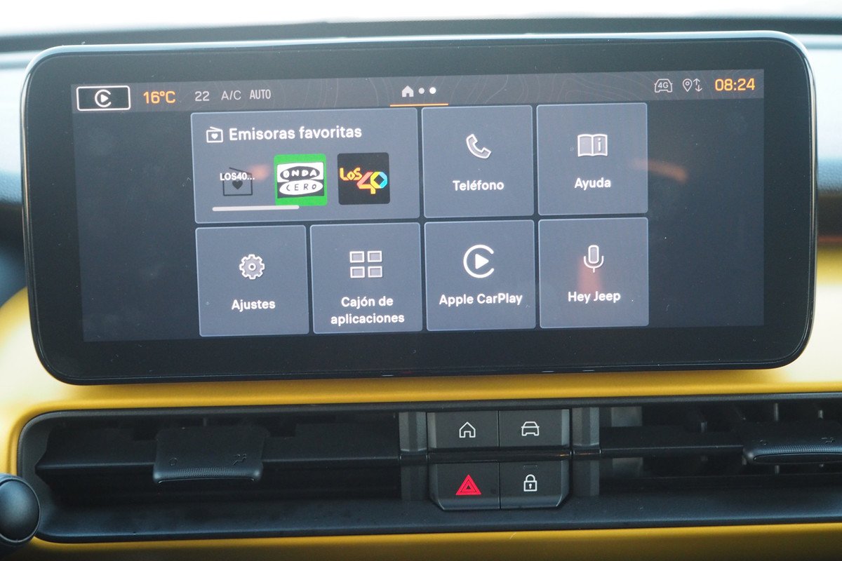Prueba y opinión del Jeep Avenger gasolina: interior, precio y comportamiento 