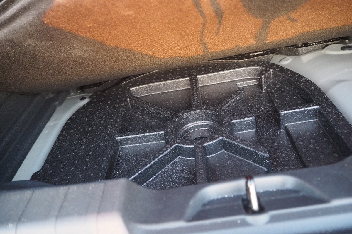 Prueba y opinión del Jeep Avenger gasolina: interior, precio y comportamiento 