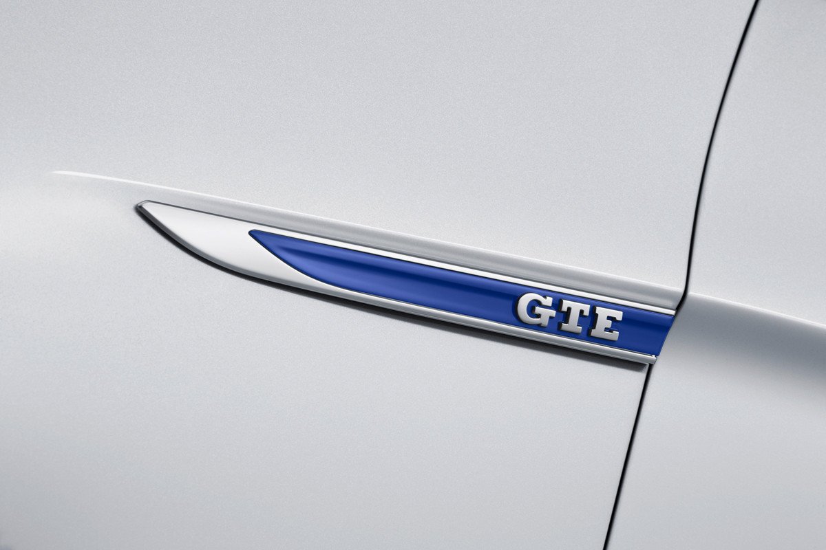 Nuevo Volkswagen Passat GTE: híbrido enchufable y deportivo