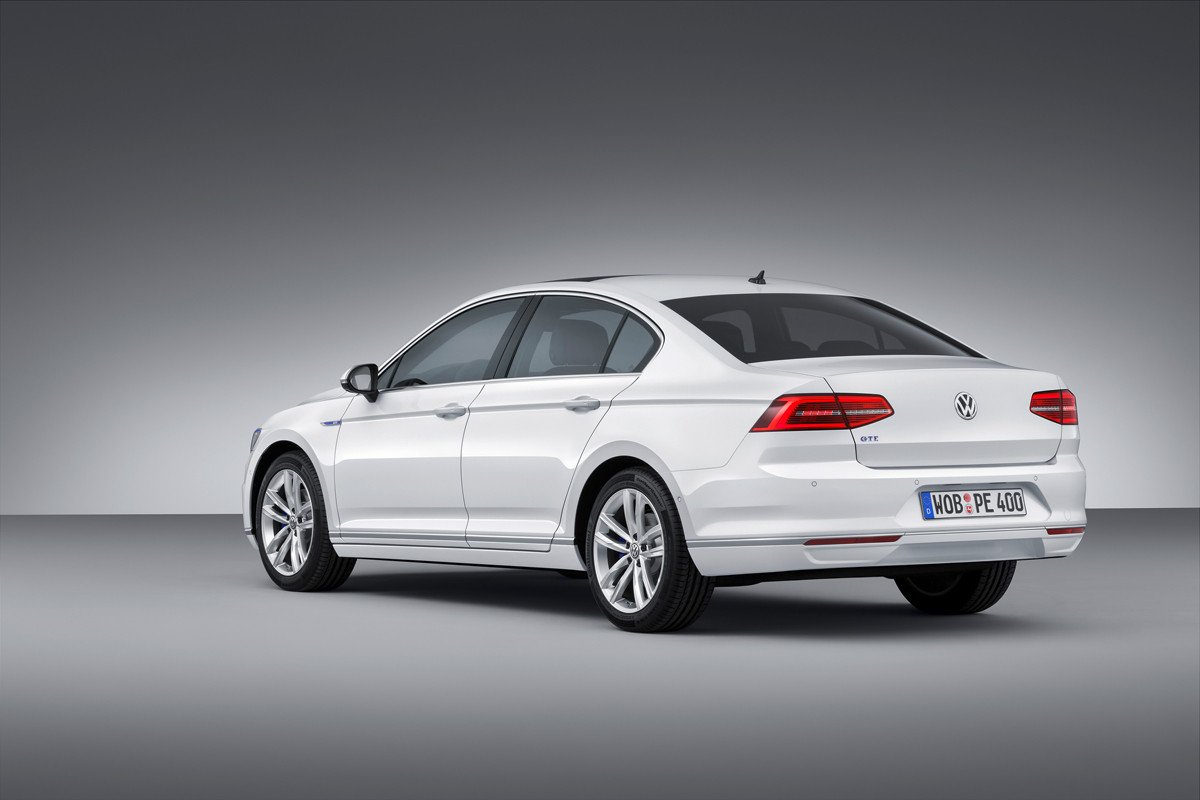 Nuevo Volkswagen Passat GTE: híbrido enchufable y deportivo