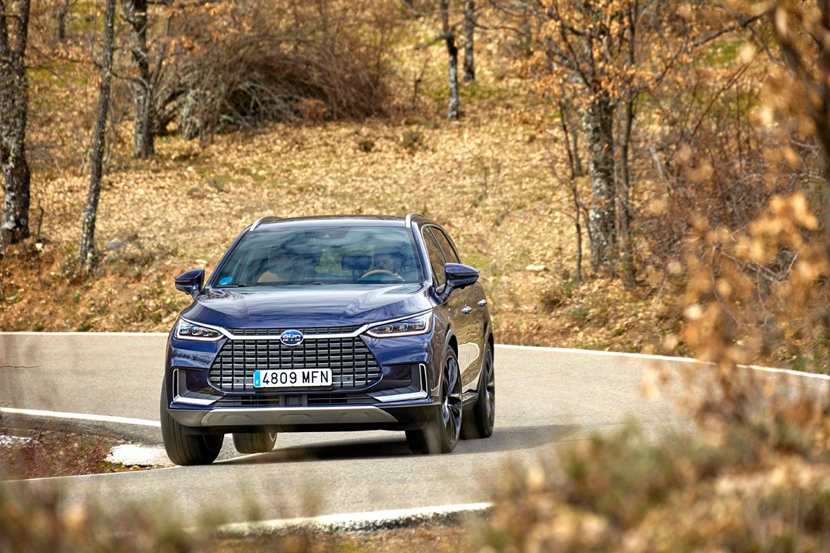 Ya disponibles en España los BYD Tang y Han: todos los detalles de los coches chinos