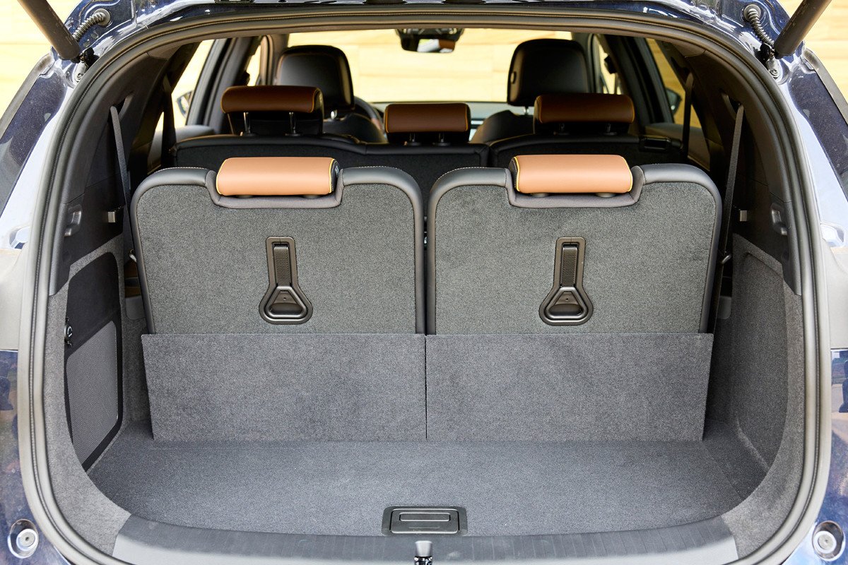 Ya disponibles en España los BYD Tang y Han: todos los detalles de los coches chinos