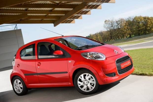 Comprar un coche urbano por 10.000 euros