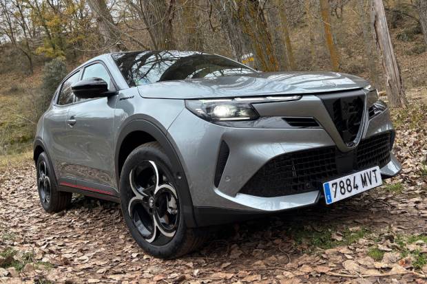 Prueba Alfa Romeo Junior Ibrida: SUV Urbano con estilo italiano y etiqueta ECO