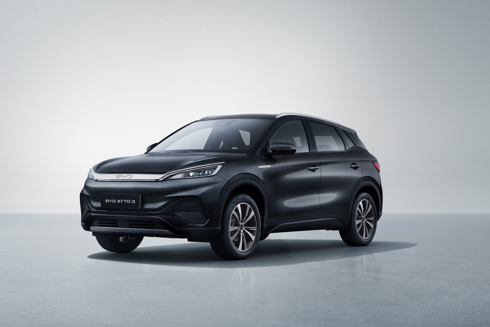 Novedades del BYD Atto 3 2025: ligeros cambios por fuera e importantes cambios por dentro